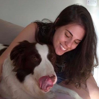 Profile Picture of Paula (@paulaecgabriel) on Twitter