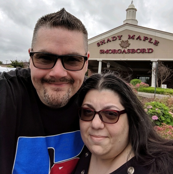 Profile Picture of James Vanleer (@ringoffire08051) on Poshmark