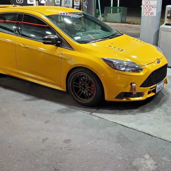 Mitro Nzongo - Poshmark Profile Picture of Mitro Nzongo (@dsmmn) on Poshmark