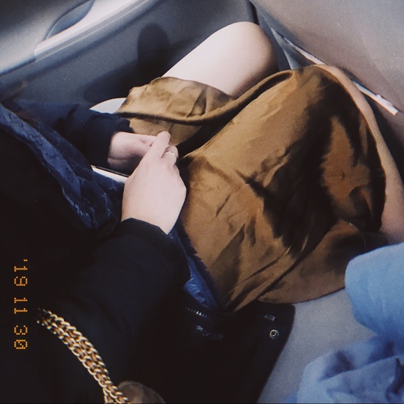 Profile Picture of Ashlee Kim (@ashleekimmy) on Poshmark