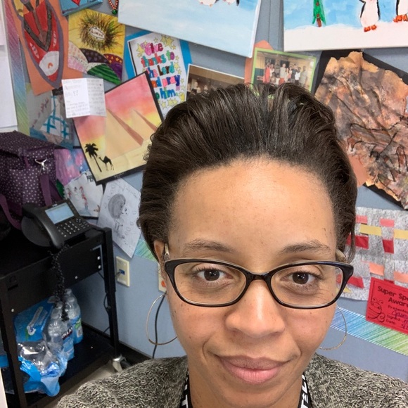 Profile Picture of Marvalee Barrett (@marvaleebarrett) on Poshmark