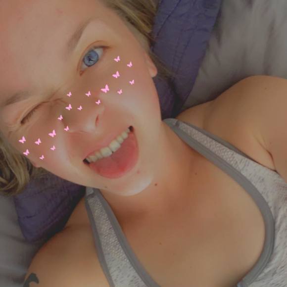 Profile Picture of Bailey Edgecombe (@rabid_humans) on Poshmark