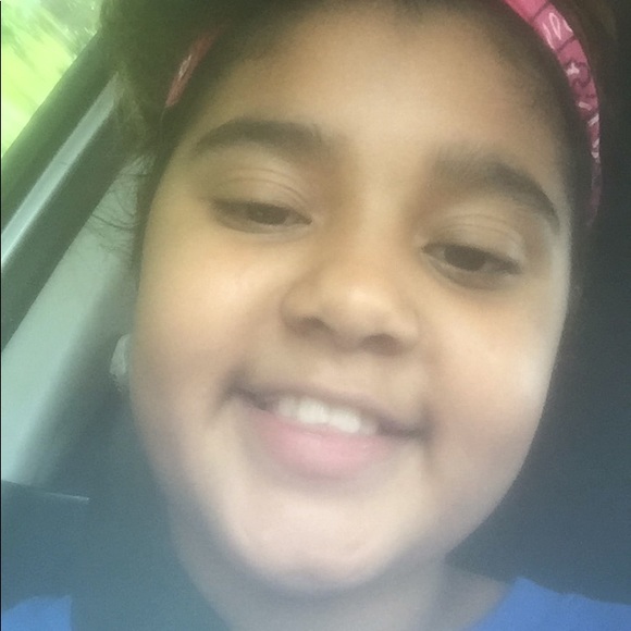 Profile Picture of Lopez Angie yesenia (@queenlopez08) on Poshmark