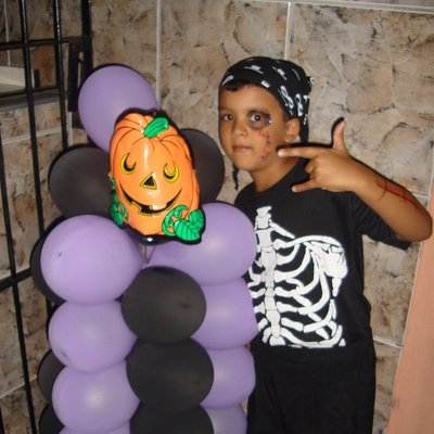 Profile Picture of Alex Pereira (@AlexPerera22) on Twitter