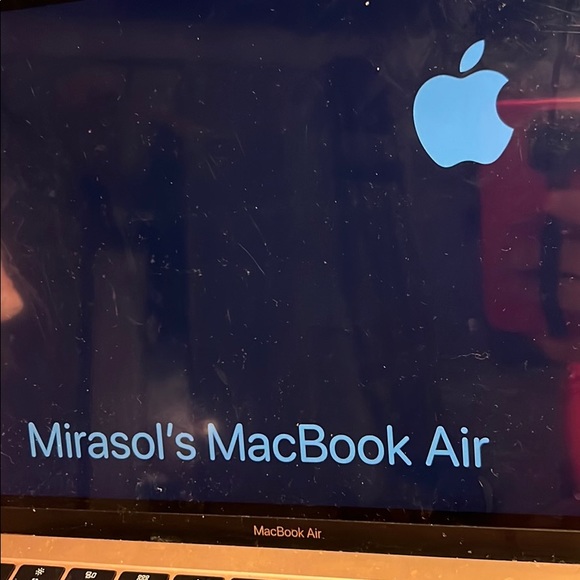 Profile Picture of Anora Mika (@mysoul_02) on Poshmark