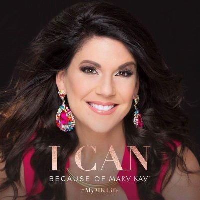 Profile Picture of Stephanie McCaleb (@stephdaire22) on Twitter