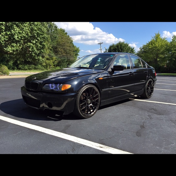 Profile Picture of Danny Nielsen (@rabbit7) on Poshmark