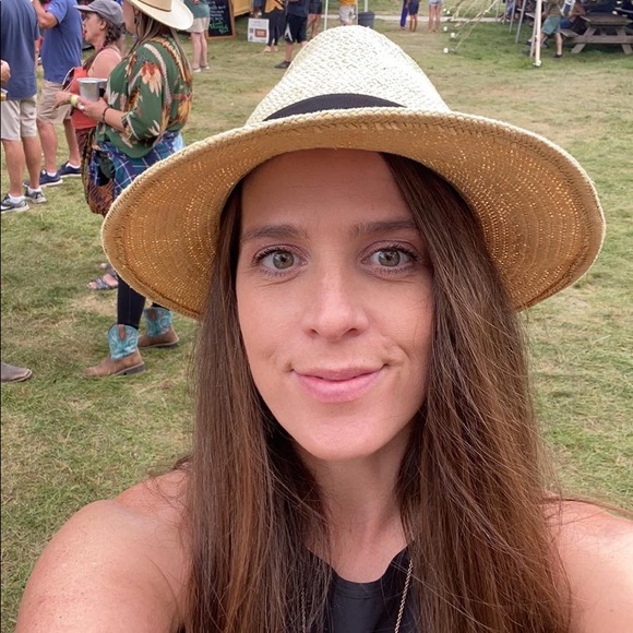 Susan Thiede - Poshmark Profile Picture of Susan Thiede (@susanthiede) on Poshmark