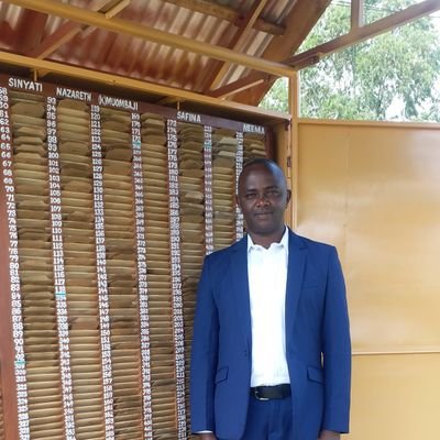 Profile Picture of Raymond Robart (@RaymondRobart) on Twitter