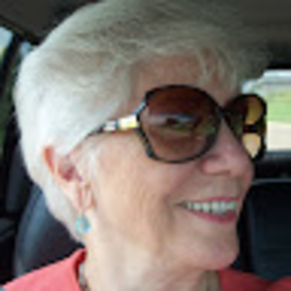 Barbara Yocom - Poshmark Profile Picture of Barbara Yocom (@photochia) on Poshmark