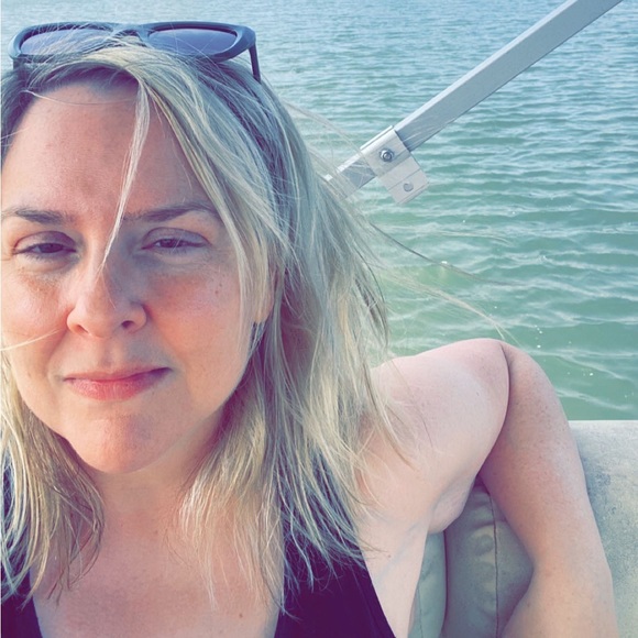 Amanda Kantner - Poshmark Profile Picture of Amanda Kantner (@grrl1020) on Poshmark