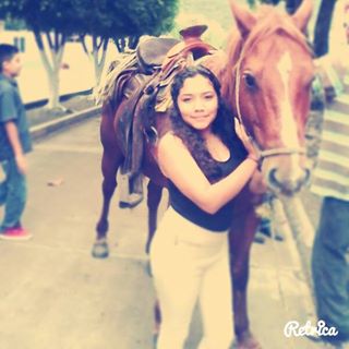 Profile Picture of Areli Vades (v v c) (@lili.valdezz) on Facebook