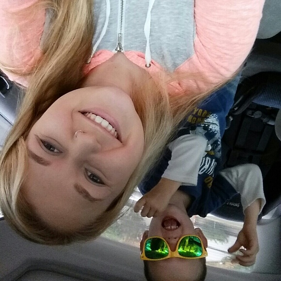 Profile Picture of Kristina Kusler (@kkusler) on Poshmark