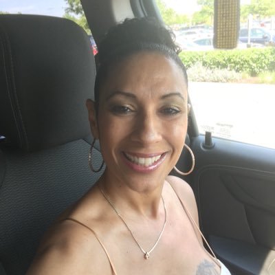 Profile Picture of Rosario Serrano (@Rosario4me) on Twitter