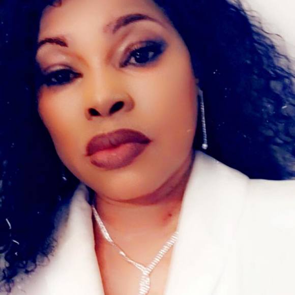 Profile Picture of Djeneba Kouyate (@kouyatedjene19) on Poshmark