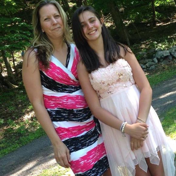 Profile Picture of Shawna Heath wesner (@trwmomma) on Poshmark