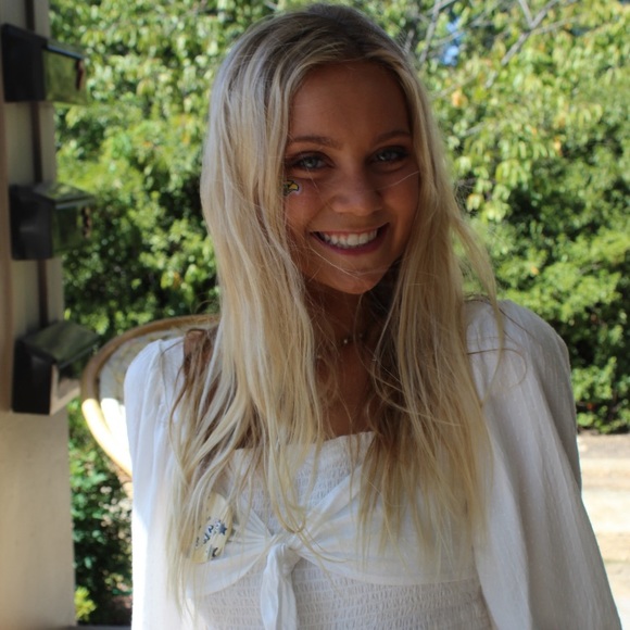 Profile Picture of Kennedy Lohmeyer (@kloh310) on Poshmark