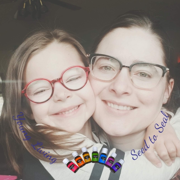 Profile Picture of Agatha Goertzen (@agathagoertzen) on Poshmark