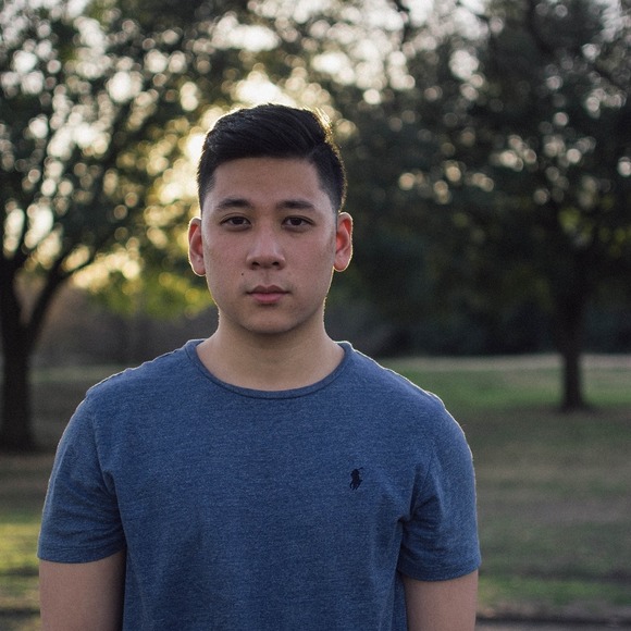 Profile Picture of Albert Chung (@adchung) on Poshmark