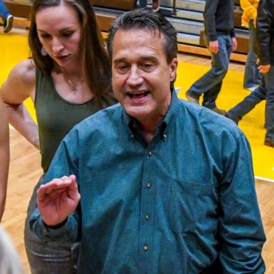 Profile Picture of Tom Hilbert (@CoachHilbert) on Twitter