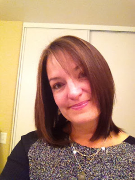 Profile Picture of Teresa Letner (@teresaletner) on Poshmark