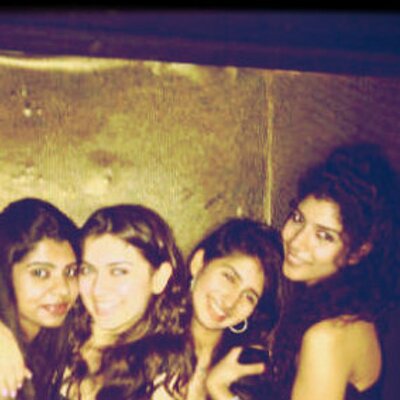 Profile Picture of Rishika Devnani (@rishikadevnani) on Twitter