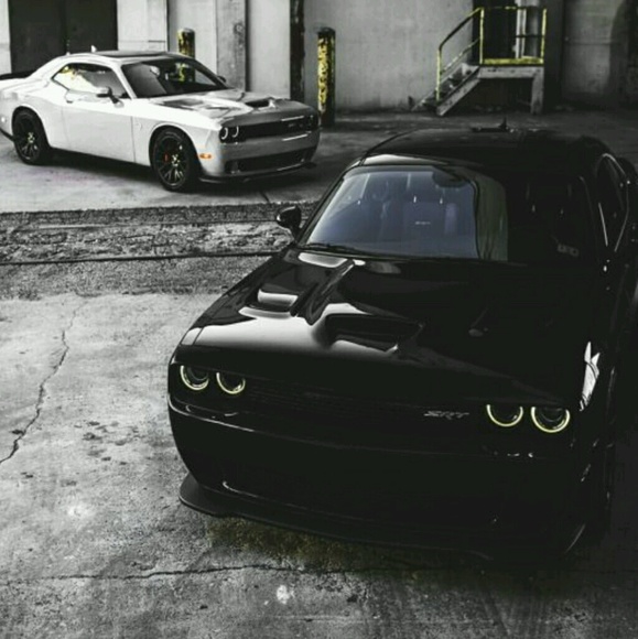 Profile Picture of Ivan Jacobo (@ivan1hundred) on Poshmark