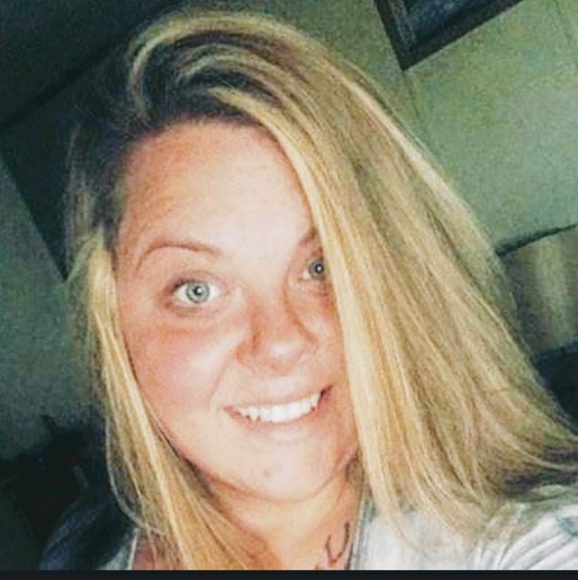 Profile Picture of Crystal Pace (@crystalpace722) on Poshmark