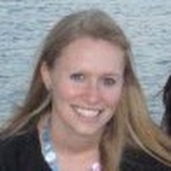 Profile Picture of Kelsey Cahill (@kelsey_cahill) on Poshmark