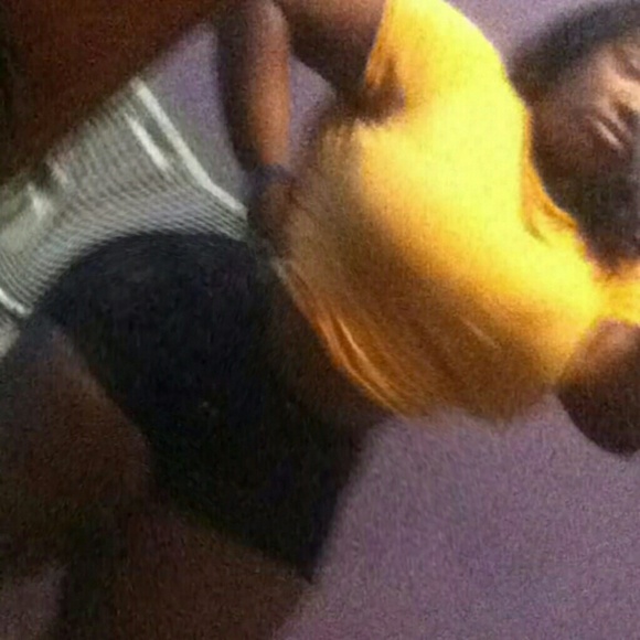 Profile Picture of Ieisha Jones (@queenj2) on Poshmark