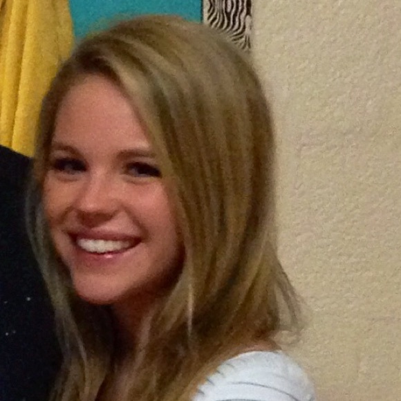 Profile Picture of Emily kate Finn (@emilykatefinn) on Poshmark