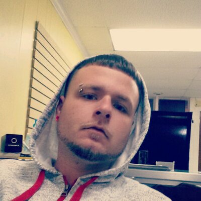 Profile Picture of Steven Breaux (@1ArmNinJa) on Twitter