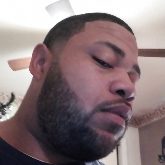 Profile Picture of Travis Crump (@travis_crump) on Poshmark