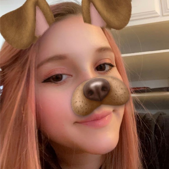 Profile Picture of Autumn Jones (@autumn167313) on Poshmark