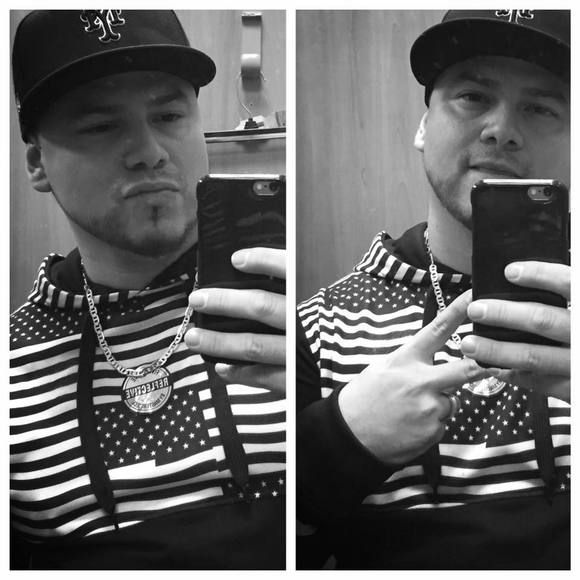 Profile Picture of Pablo Idrovo (@rarefx04) on Poshmark