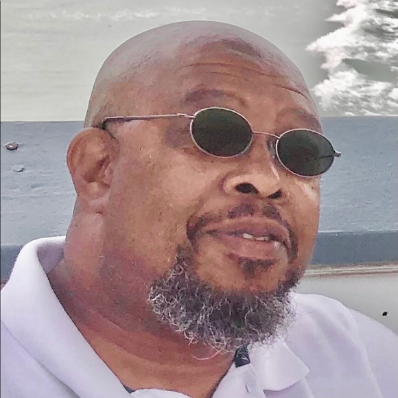 Profile Picture of Ray Parker (@rayparker1956) on Poshmark