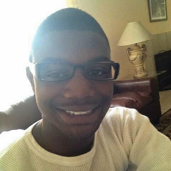 Profile Picture of Cleveland Johnson (@prurejay) on Poshmark