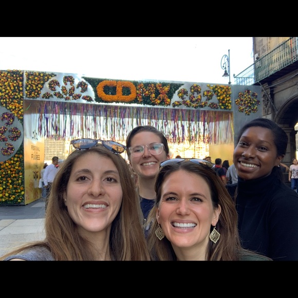 Profile Picture of Sarah trautmann Dilbone (@s_dilbone) on Poshmark