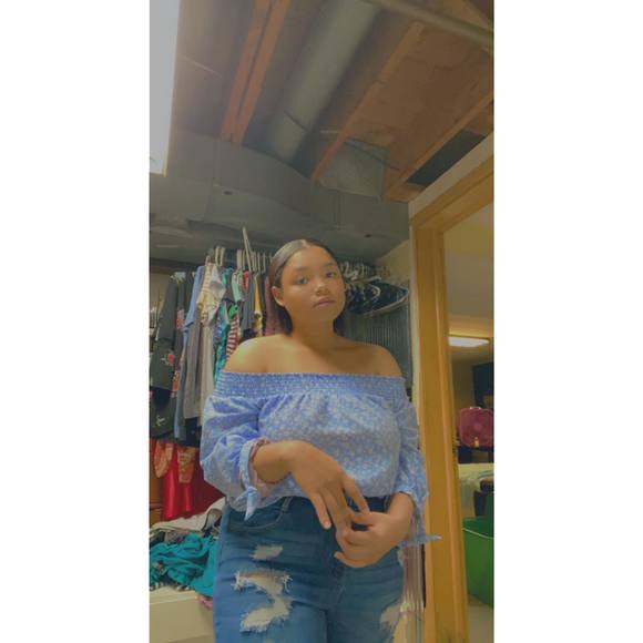 Profile Picture of Tekayla Fenderson (@tekaylah) on Poshmark