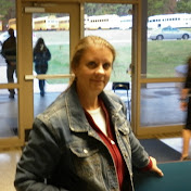 Profile Picture of Dawn Barrett (@dbthemomtube) on Youtube