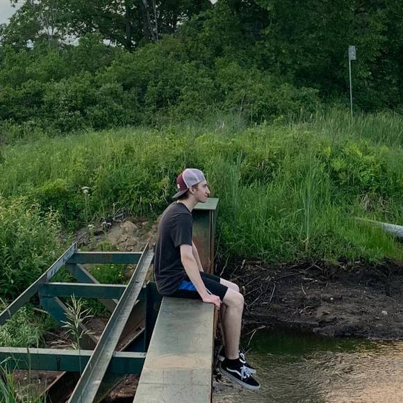 Profile Picture of Jonathan Rivard (@rivard169) on Poshmark