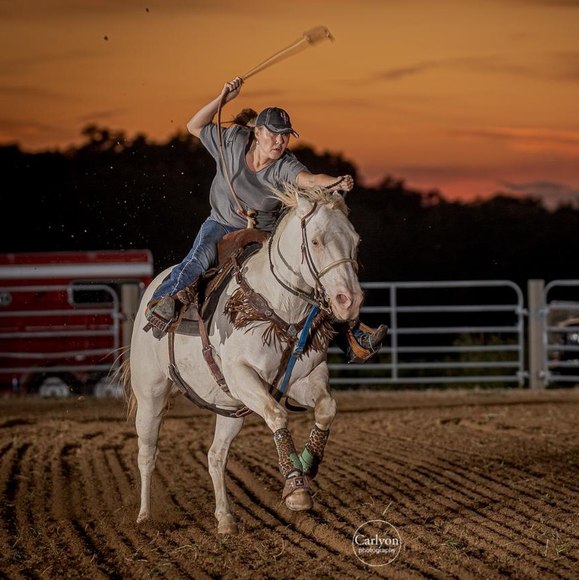 Profile Picture of Andrea Hug (@ajhug1) on Poshmark