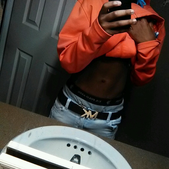 Profile Picture of Nicholas Jefferson (@high0ff12) on Poshmark
