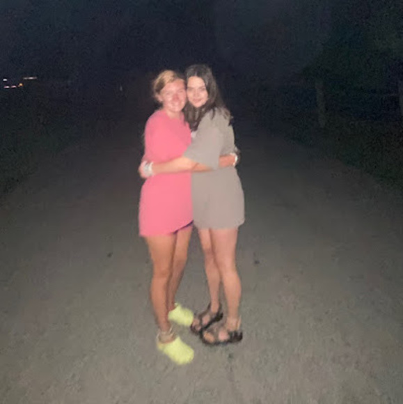 Profile Picture of Ellie Hausfeld (@ehausfeld0805) on Poshmark