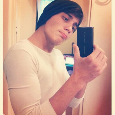 Profile Picture of Carlos Fuentes Loret (@Carlos_Fuentesh) on Twitter