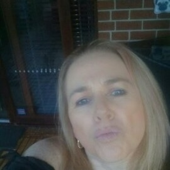 Profile Picture of Annette Misso (@missoannette) on Poshmark