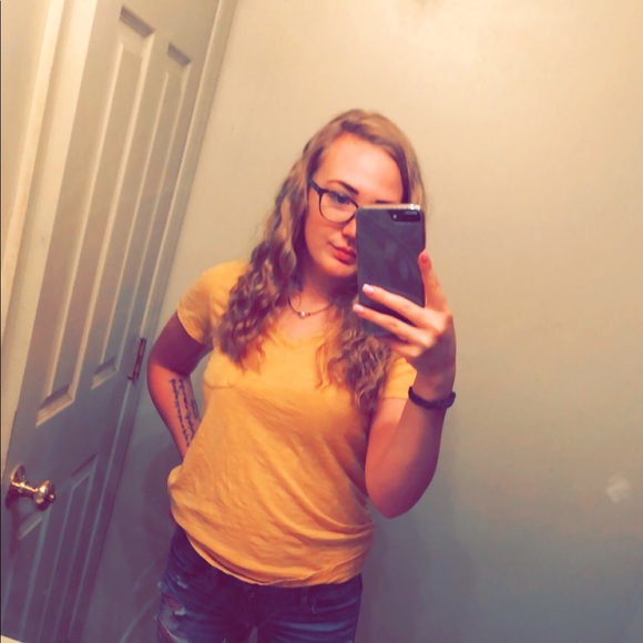 Profile Picture of Hanna Jenkins (@hannamjenkins) on Poshmark