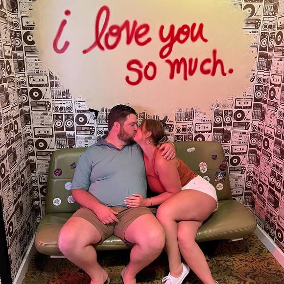 Profile Picture of Paige Czyzewski (@paigeczyzewski) on Poshmark