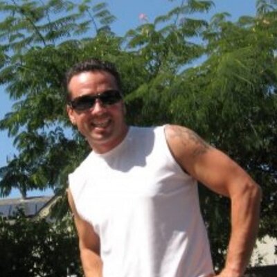 Profile Picture of D (@DanielRestivo) on Twitter