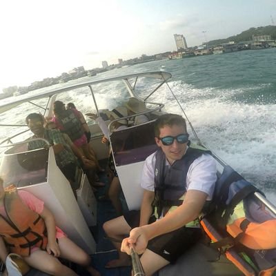 Profile Picture of Matthew Almond (@MafyewMatt) on Twitter